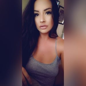 Meet your Posher, Karissa